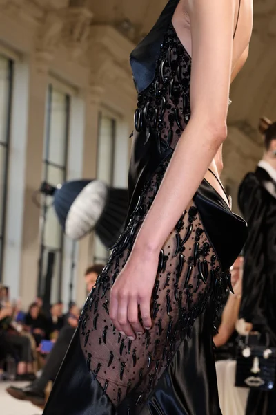 Look 50